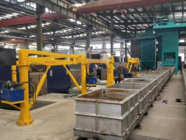 Single operator of melted steel casting manipulator 단일 운영자